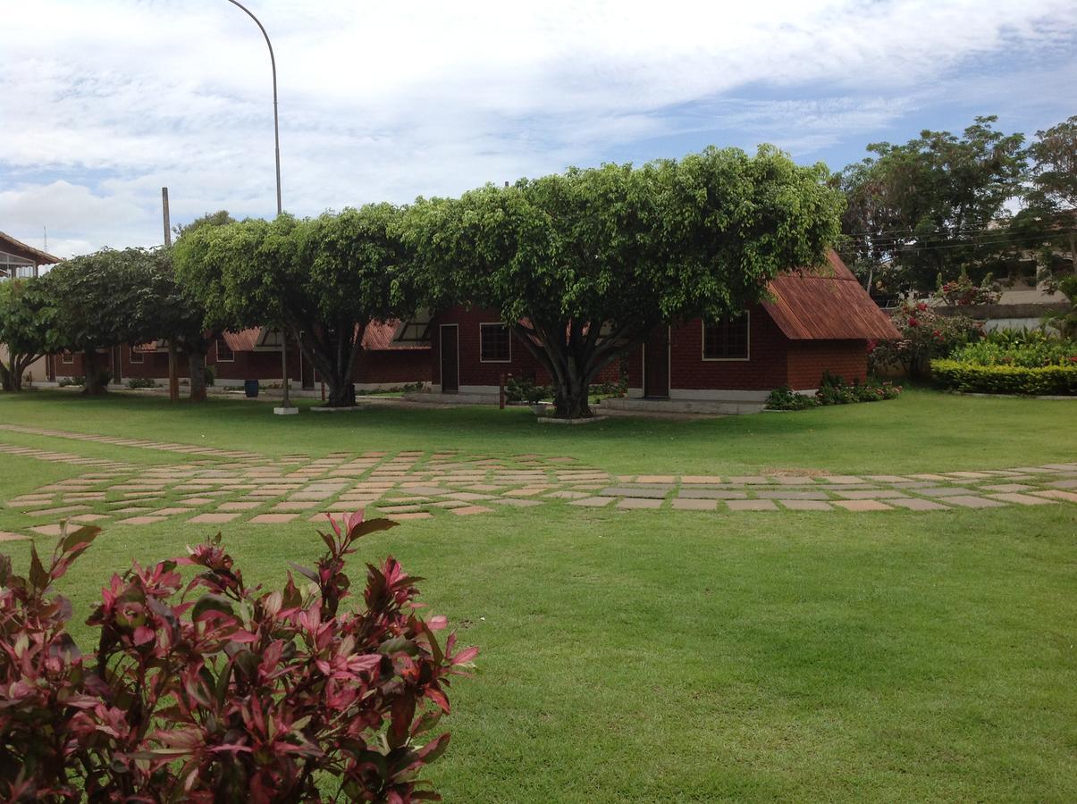 Hr Chales Pousada Itapemirim Exteriér fotografie